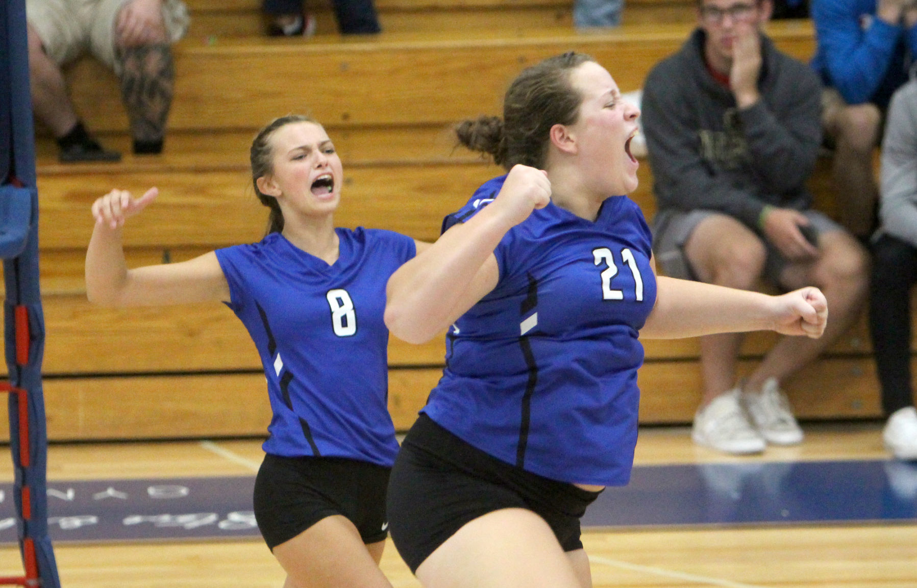 Eau Claire Regis at McDonell volleyball 9-12-19